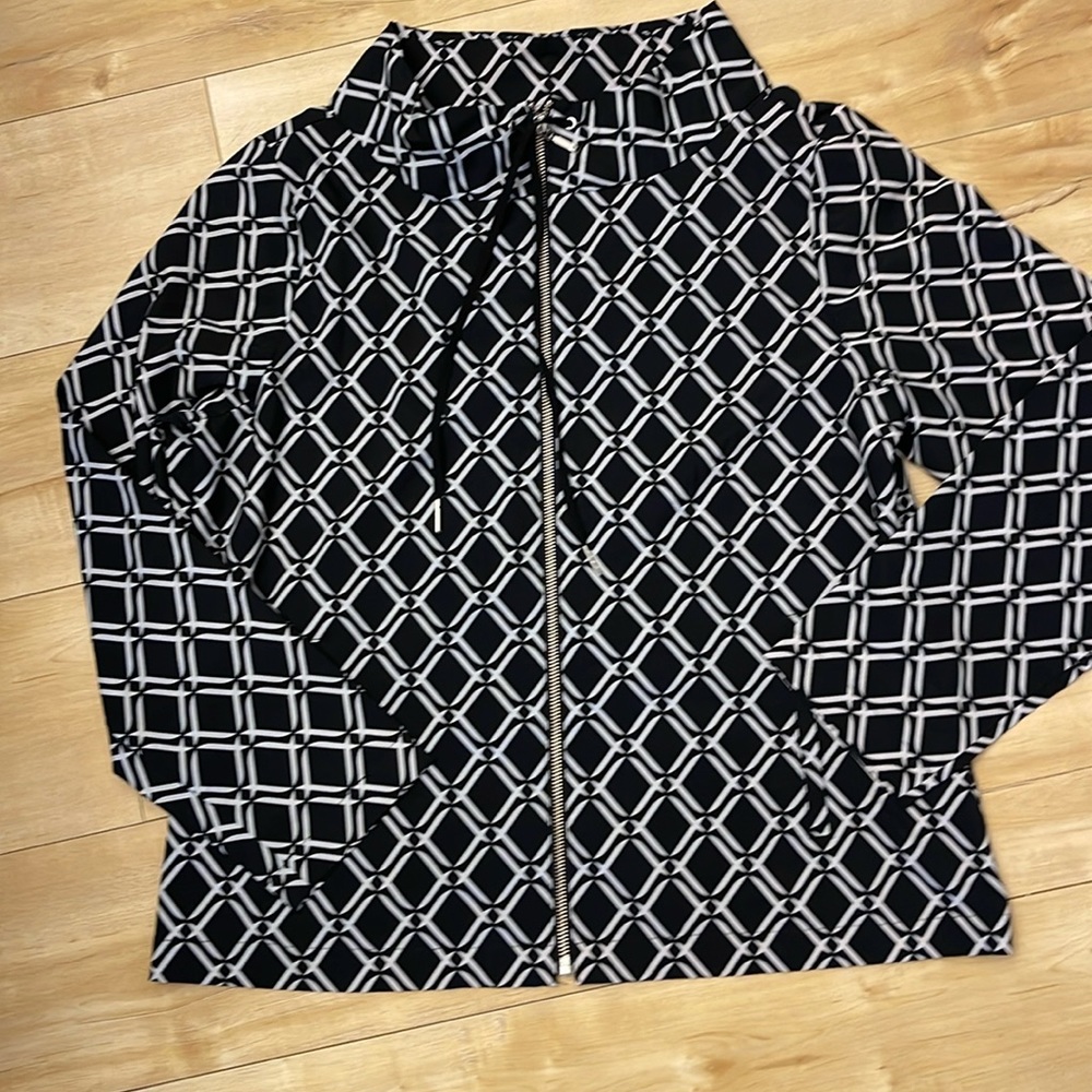 Light Zenergy jacket by Chico’s